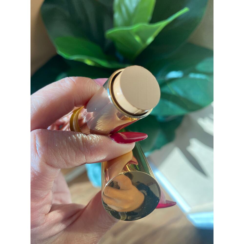 NEW Wander Beauty Flash Focus Hydrating Foundation Stick in Tan - Picture 5 of 6